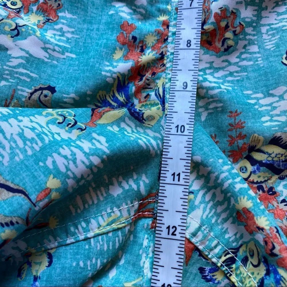 Lands’ End Reversible Swim Trunks Size Medium - Picture 11 of 12